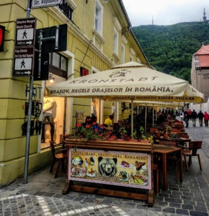 Studio Republicii Apartment Brasov Ngoại thất bức ảnh