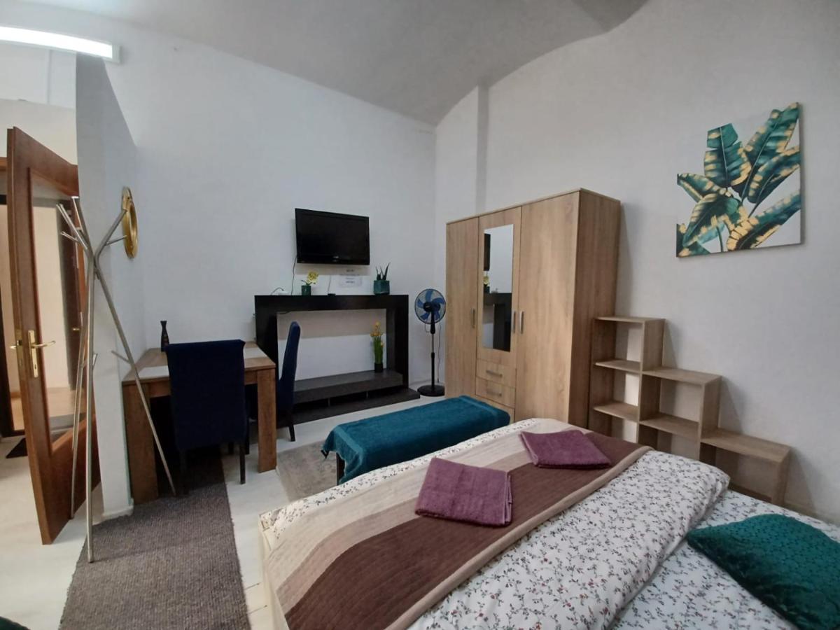 Studio Republicii Apartment Brasov Ngoại thất bức ảnh
